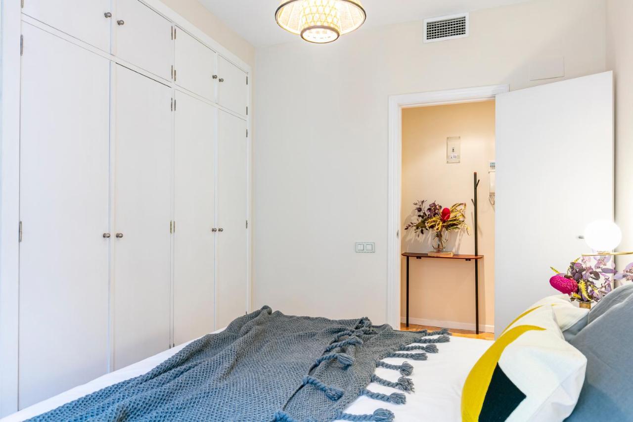 Ferienwohnung Luxury Belmont Puerta Del Sol Madrid Exterior foto